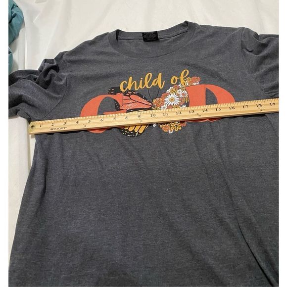 Pre-Owned Child Of God Butterfly Graphic T-Shirt Size Large - Picture 5 of 7